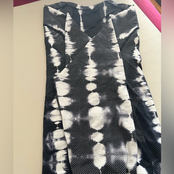 Lululemon Mens black & white tie dye Metal Vent Tech Long Sleeve Athletic - Picture 8 of 10